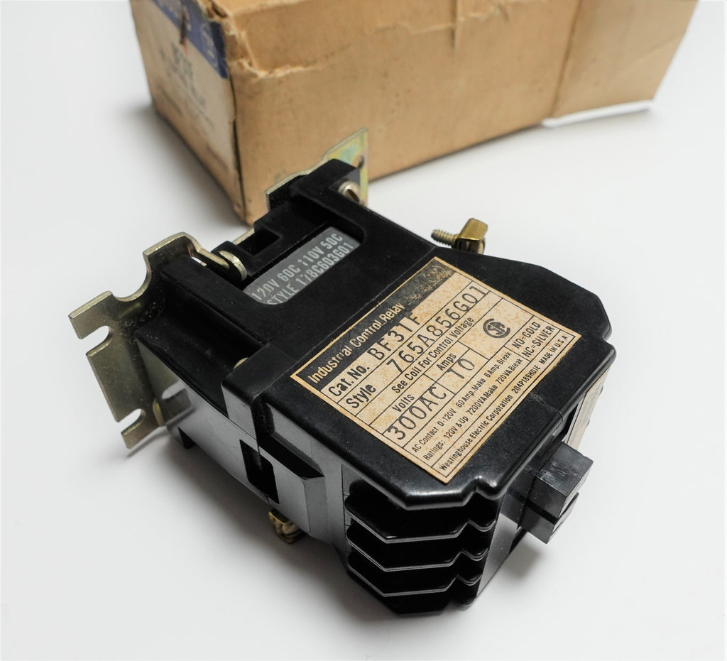 Eaton D15CR31AB Freedom Series Relay – 3NO/1NC, 120VAC, DIN Rail Mount, New In Box