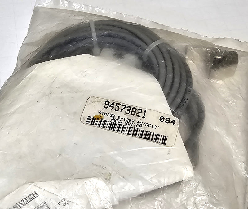 Destaco 810-152 Cylinder Reed Switch 5-120V AC/DC Series 8000 - New / Sealed