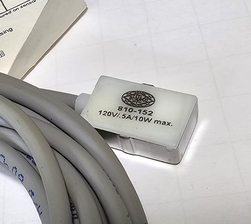 Destaco 810-152 Cylinder Reed Switch 5-120V AC/DC Series 8000 - New