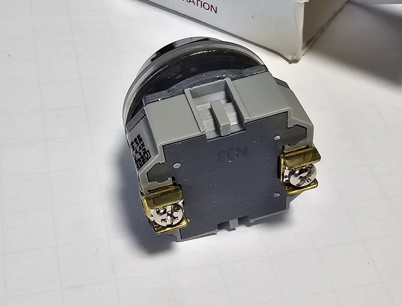 Idec APD199DN-G-24V Green Indicator / Pilot Light - New