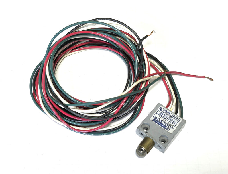 Telemecanique MS02S04-11 Roller Limit Switch 4P 5A 125/250VAC 10' Leads - New