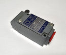 Square D 9007-B53F 10A Heavy Duty Limit Switch B53F & Side Roller Plunger Head