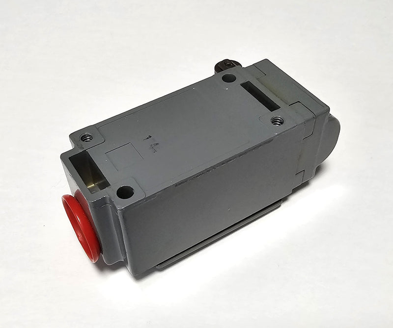 Square D 9007-B53F 10A Heavy Duty Limit Switch B53F & Side Roller Plunger Head
