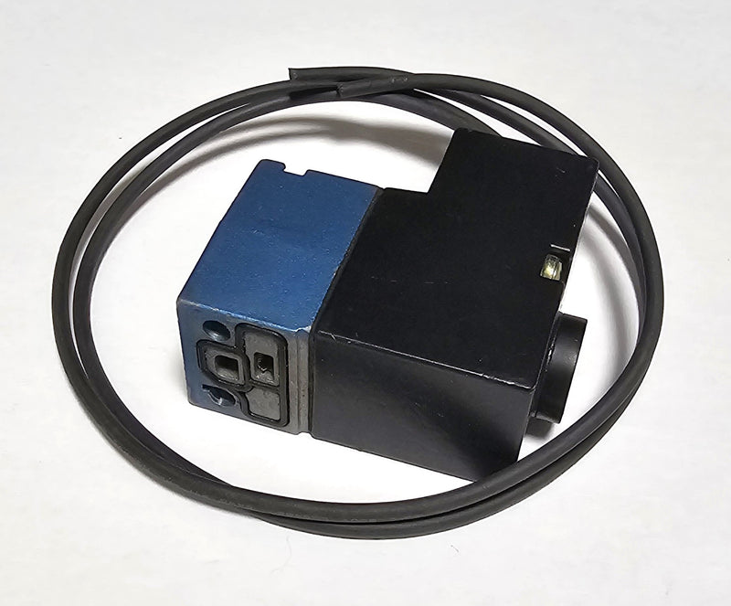 MAC PME-111CAAA 120VAC 25-150 PSI Pneumatic Solenoid Assembly 13" Leads - Used