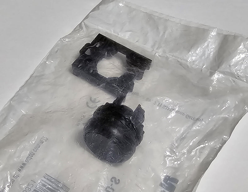 Eaton M22S-D-S Black Flush Push Button & Contact Latch Assembly - New / Sealed