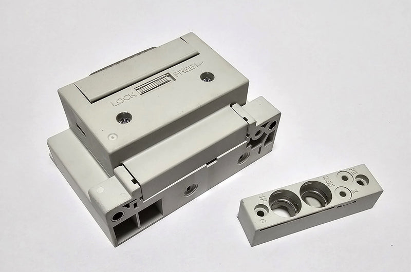 SMC SS5Y3 25-Pin D-Sub Pneumatic Manifold End Plate - New
