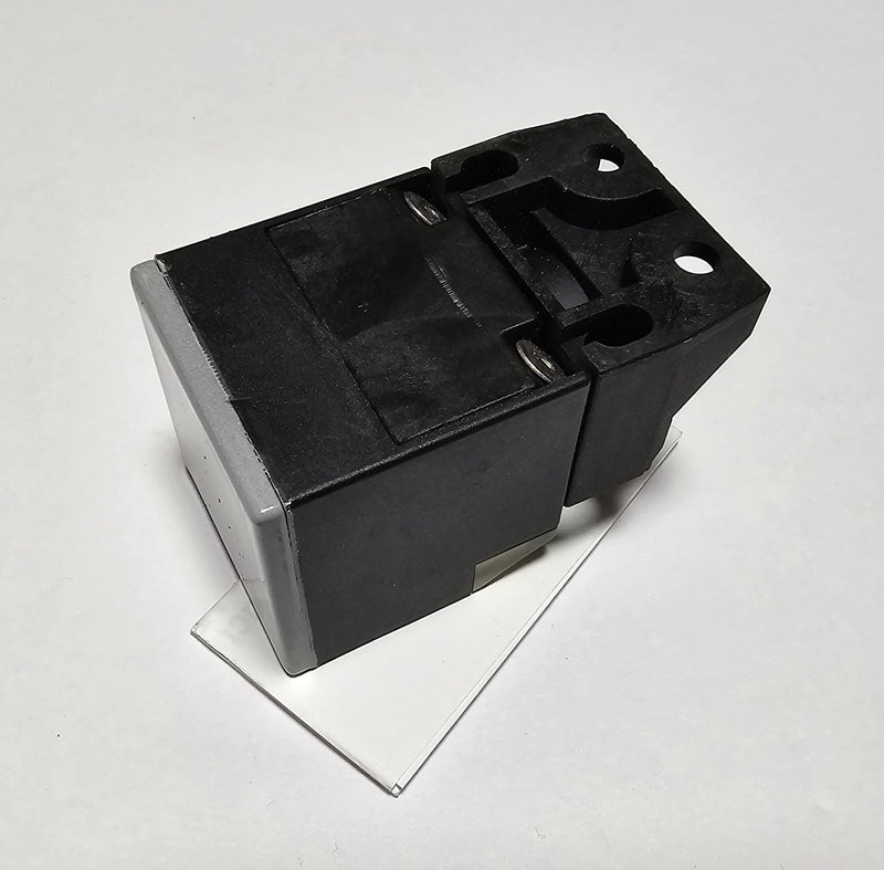 Turck NI50U-CK40-AP6X2-H1141/S1590 W/BS 4 Proximity Sensor sn:50 mm - New