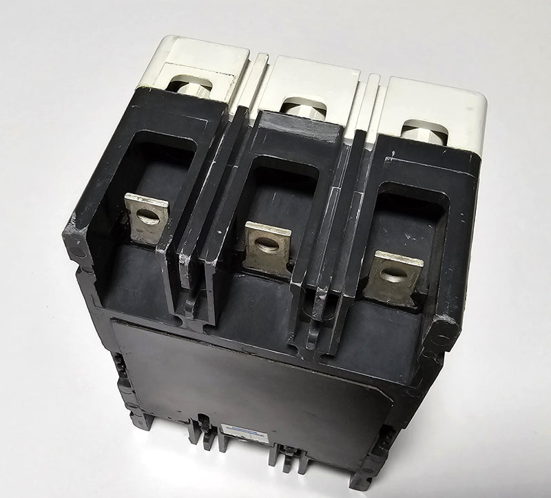 Eaton HFD3200BP10 200 Amp 3-Pole 600V Main Molded Case Circuit Breaker & Lockout