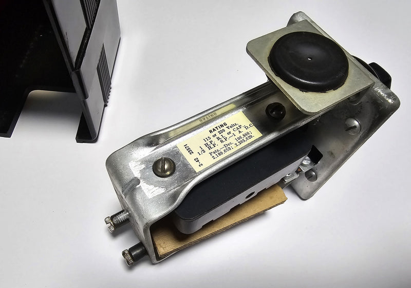 Lynn / Perfex Corp 700-D Pressure Control Switch - New