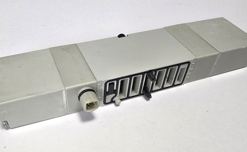 Numatics 051BB600M000061 Dual 24VDC Solenoid Pneumatic Valve & Gasket