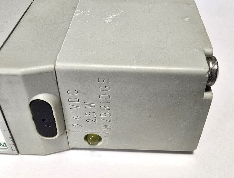 Numatics 122BB400M000061 Dual 24VDC Solenoid Pneumatic Valve