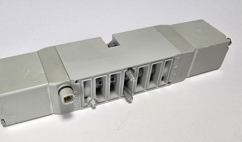 Numatics 122BB400M000061 Dual 24VDC Solenoid Pneumatic Valve
