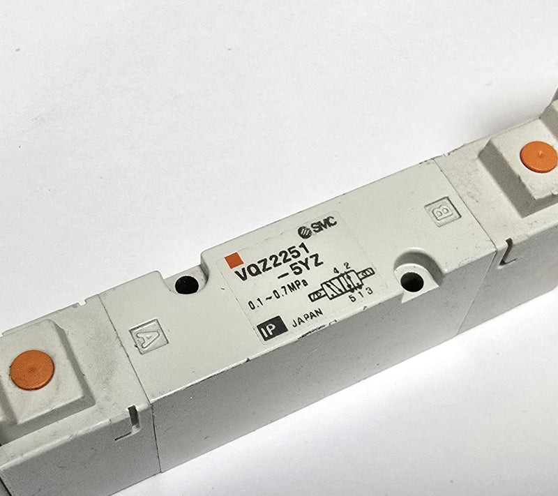 SMC VQZ2251-5YZ Dual 24VDC Pneumatic Solenoid Valve