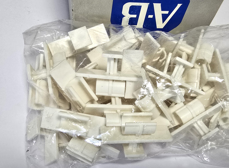 Allen Bradley 1492-N12 Terminal Block Fuse Puller ( Lot of 39 ) - New