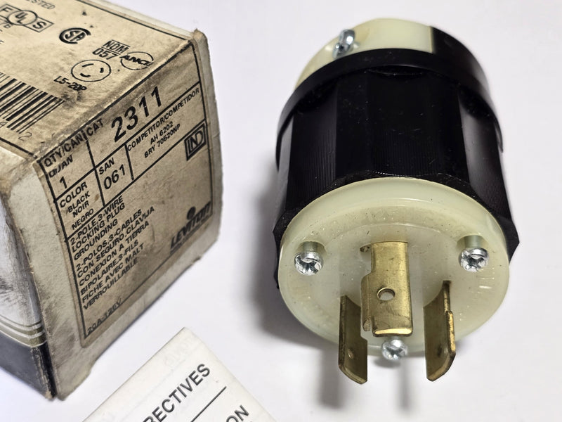Leviton 2311 2-Pole 3-Wire 20A 125V Locking Plug - New