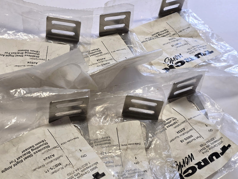 Turck MBSS-18 Stainless Right Angle 18mm Sensor Mounting Brackets Lot of 6 - New