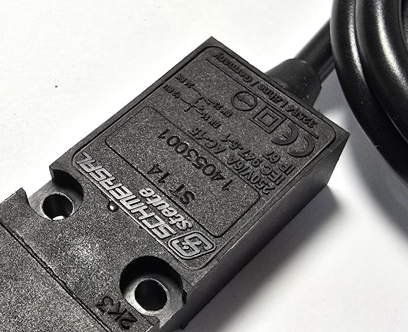Schmersal Steute ST 14 Safety Door Interlock Switch 4-Wire - New