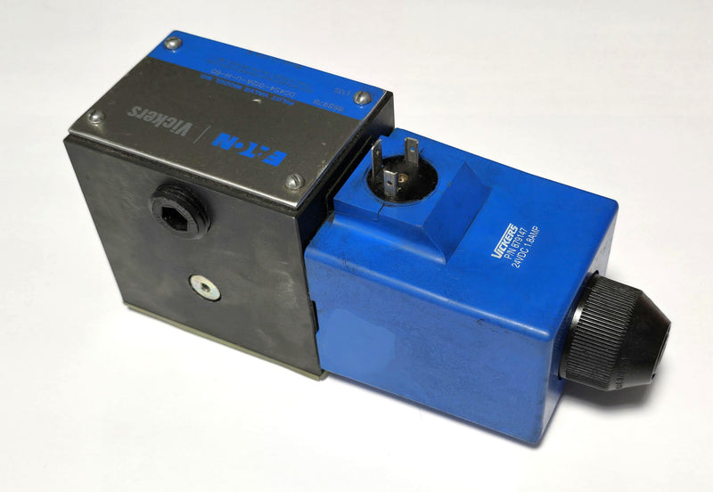 Vickers DG4S4-012A-U-H-60 Hydraulic Directional Valve & 24VDC Solenoid 879147