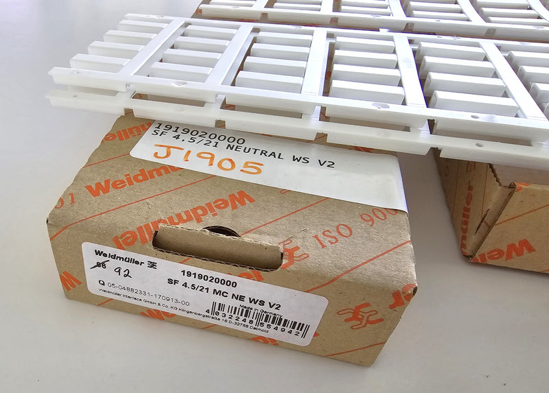 Weidmuller 1919020000 SF 4.5/21 MC NE WS V2 Terminal Markers Partial Box / 92