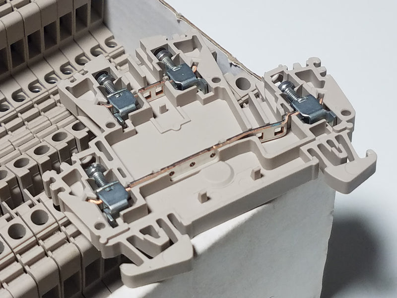 Weidmuller WDK 2.5 ZQV 2-Tier Terminal Block ( Lot of 69 - New )