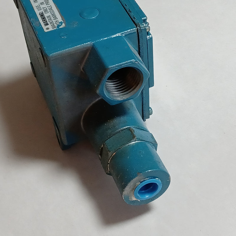 Barksdale 2839794 100-1500 PSI Pressure Switch