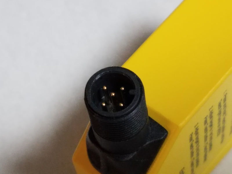 Banner Q50BVIQ L-GAGE 15-30VDC 100-300mm LED Measurement Sensor