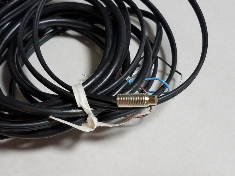 Banner D10IPFP Red Beam Fiber Optic Sensor