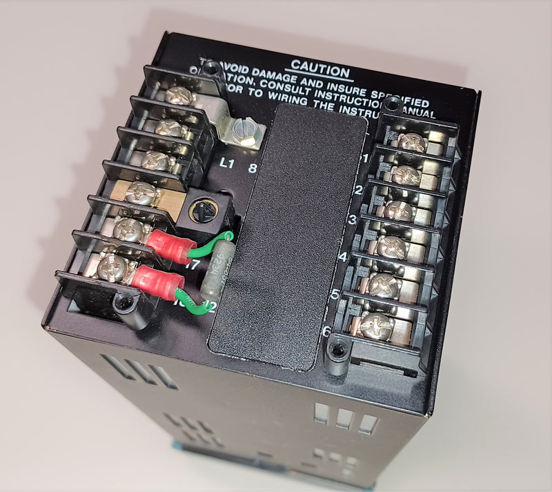 Honeywell DC3001-0-000-2-UL-0111 Temperature Controller IACD UDC 3000