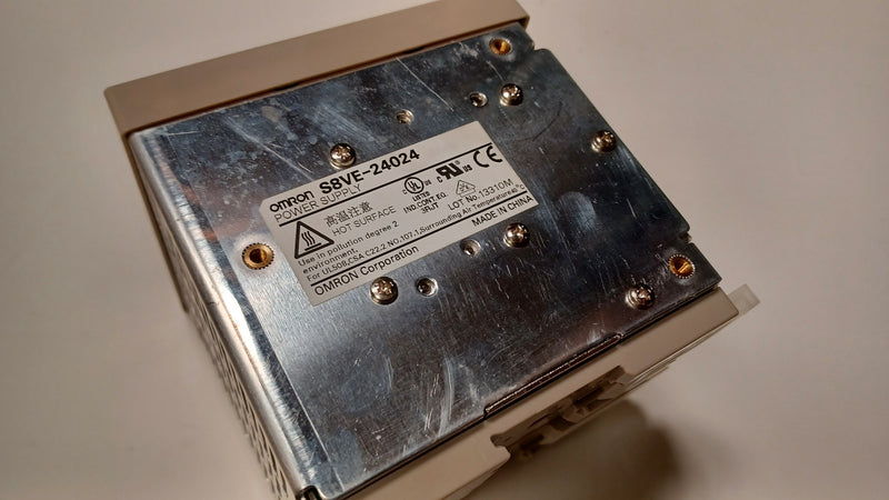 Omron S8VE-24024 IN:100-240VAC OUT: 24VDC 10A Power Supply
