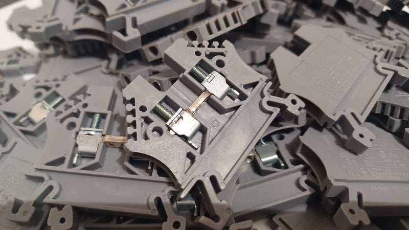 DINnectors EURO2.5 Terminal Blocks ( Lot of 58 )