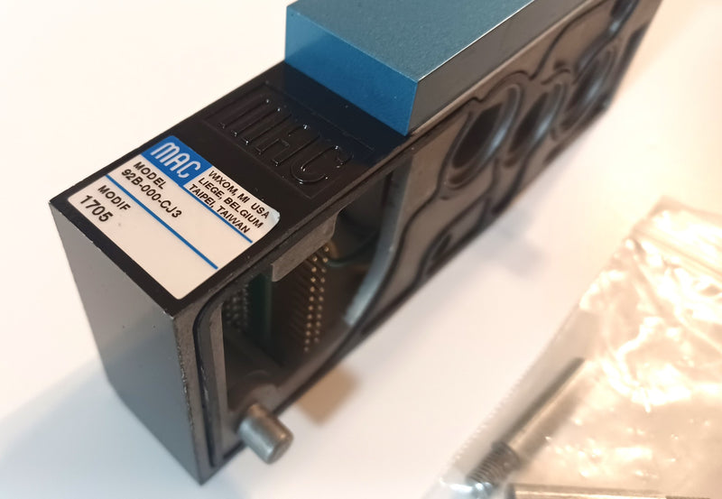 MAC 92B-000-CJ3 Pneumatic Valve Manifold Assembly
