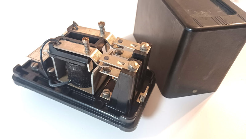 Westinghouse 1162952A Type SG Auxillary Relay 125VDC