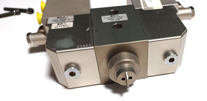 SCA Schucker 7650.1039 / 7350.0002 Dispensing Head Nozzle Assembly MVS3000-2K/U