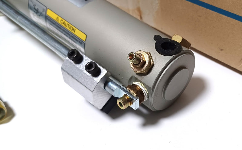 SMC CLK1GA40-125Y-B-P5DWSCS Pneumatic Clamp Cylinder Bore: 40mm Stroke: 125mm