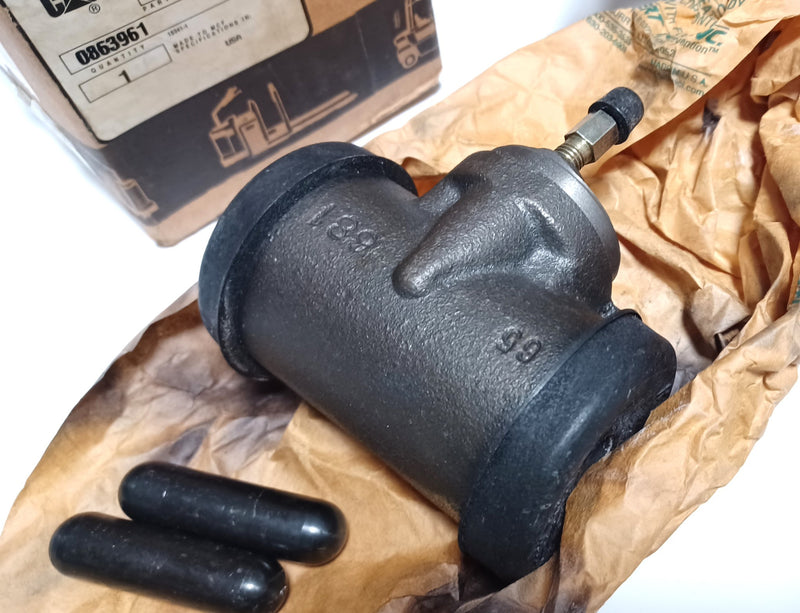 CAT 0863961 Fork Lift Truck Cylinder - Wheel