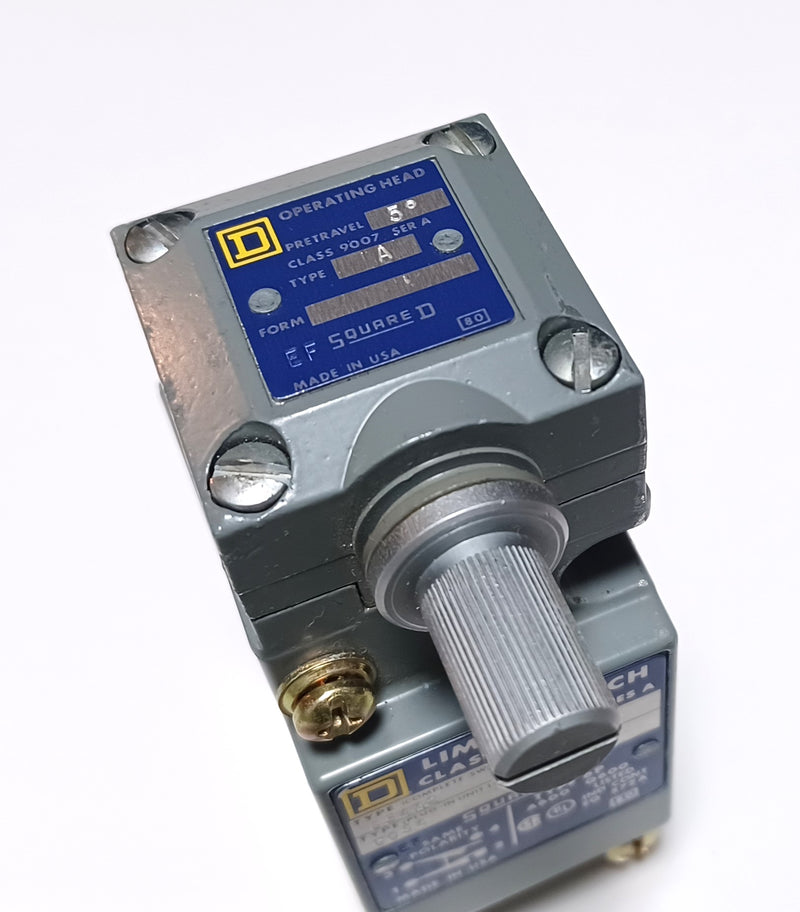 Square D 9007C54A2 Heavy Duty Limit Switch & Turret Head - New