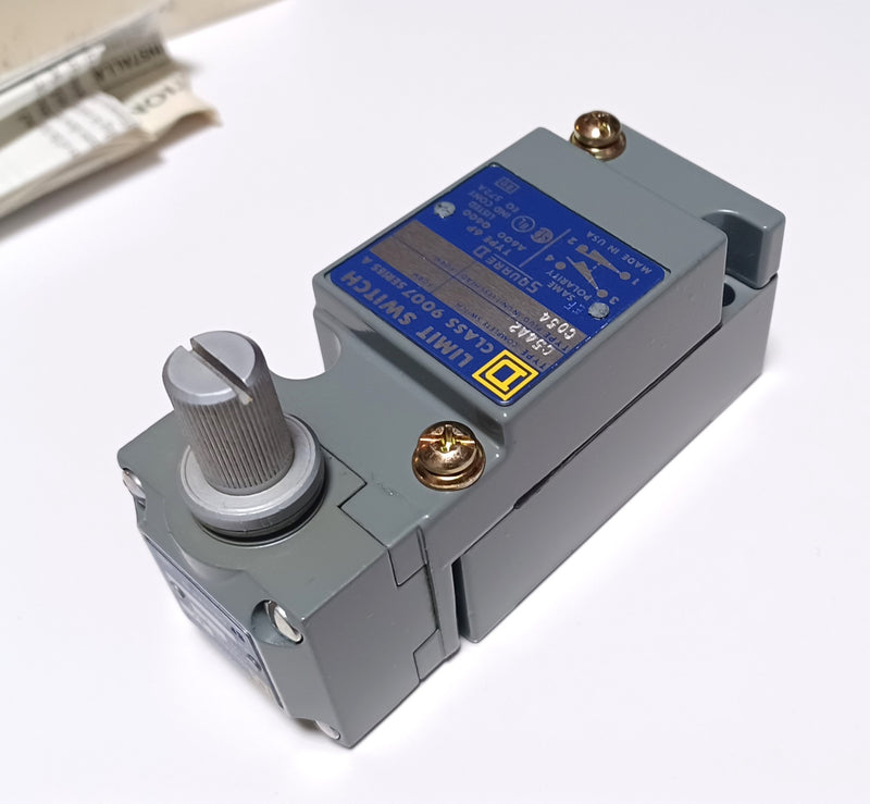 Square D 9007C54A2 Heavy Duty Limit Switch & Turret Head - New in Box