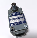 Square D 9007B51C 10A Heavy Duty Limit Switch & C Maintained Contact Head - New