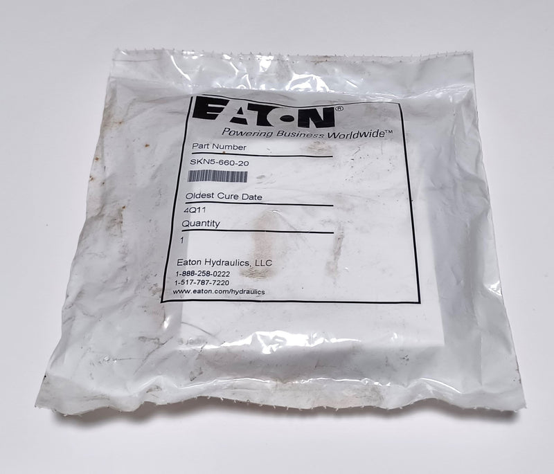 Eaton SKN5-660-20 Cylinder Rod Seal Kit 2-1/2" New/Sealed