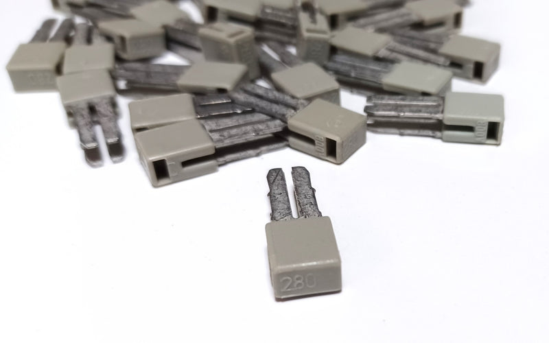 Wago 280-402 Insulated Gray Terminal Block Jumpers ( Lot of 29 ) New