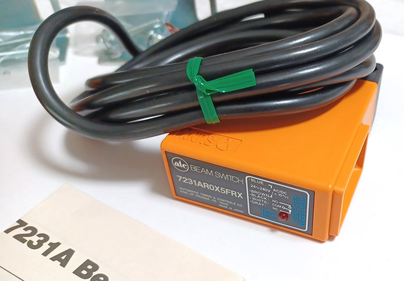 ATC SUNX 7231AS0X5FRX Thru Beam Scanner Set (1) 7231AT0X2FXX & (1) 7231AR0X5FRX
