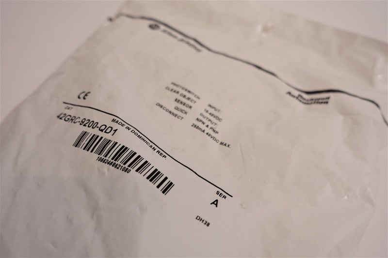 Allen Bradley 42GRC-9200-QD1 Ser:A Photoswitch Clear Object Sensor