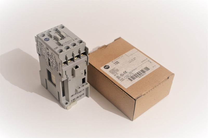 Allen Bradley 100-C09ZJ10 Ser:A Contactor 24VDC Relay Coil
