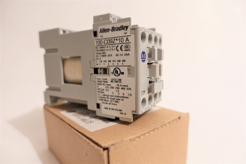 Allen Bradley 100-C09ZJ10 Ser:A Contactor 24VDC Relay Coil