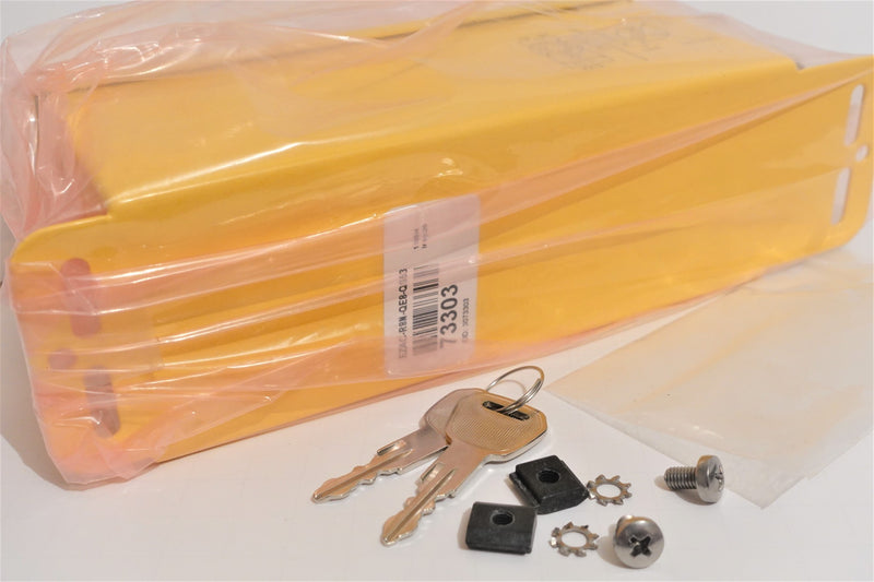 Banner EZAC-R8N-QE8-QS53 EZ-Screen Light Curtain AC Interface Box