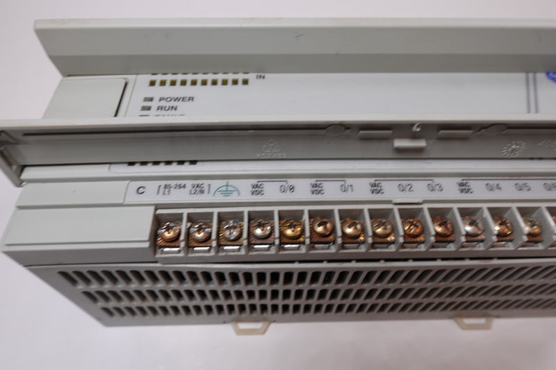 Allen Bradley 1761-L32BWA MicroLogix 1000 PLC DC Inputs / Relay Outputs