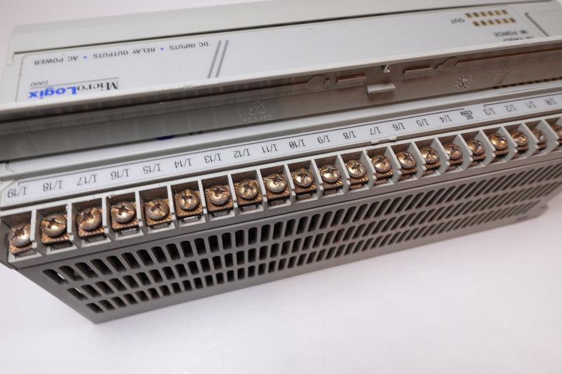 Allen Bradley 1761-L32BWA MicroLogix 1000 PLC DC Inputs / Relay Outputs