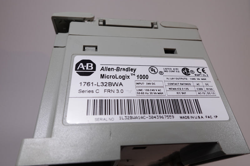 Allen Bradley 1761-L32BWA MicroLogix 1000 PLC DC Inputs / Relay Outputs