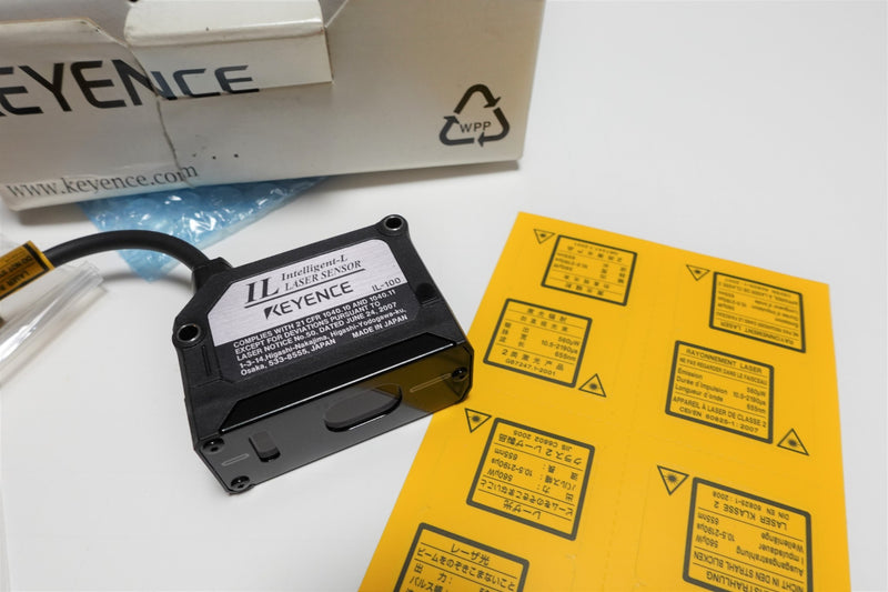 Keyence IL-100 Laser Sensor