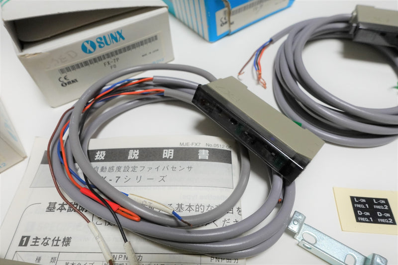 SUNX FX-7P ( Lot of 3 ) (1) New (2) Used Fiber Optic Sensor